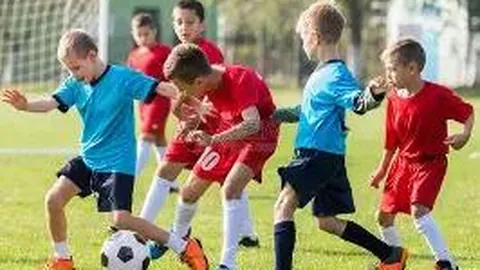 钟楚曦合照风波，海后形象一夜崩塌